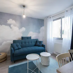 https://villeurbanne-la-doua.hotels-rhonealpes.com
