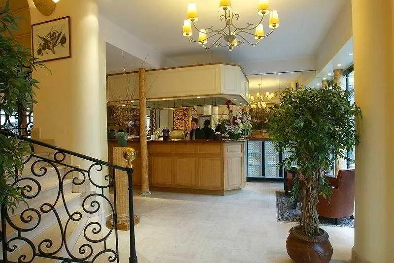 Grand Hotel Des Gobelins Paris